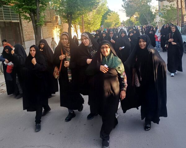 همایش پیاده‌روی خانوادگی به پاسداشت ایام الله دهه مبارک کرامت