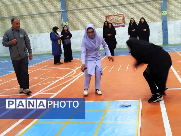 برگزاری دوره‌های ضمن خدمت تخصصی مربیان پیشتاز در فاروج