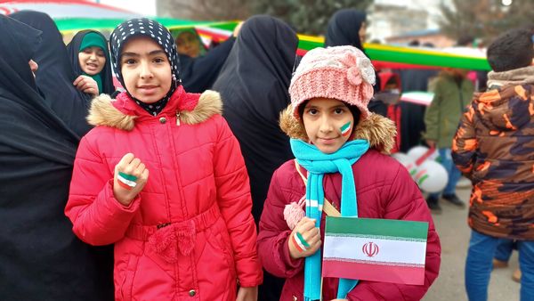 همبستگی مردم و تجدید میثاق با آرمان‌های انقلاب 