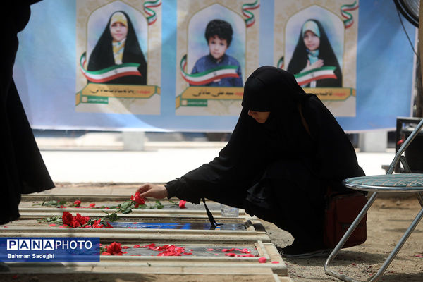 حال و هوای ظهر عاشورا در قطعه شهدای جنگ تحمیلی رژیم صهیونیستی