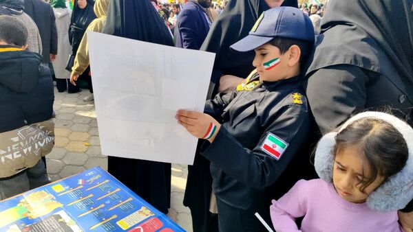 جشن ملی ۲۲ بهمن با حضور خانواده‌ها و نسل جوان  در یاسوج