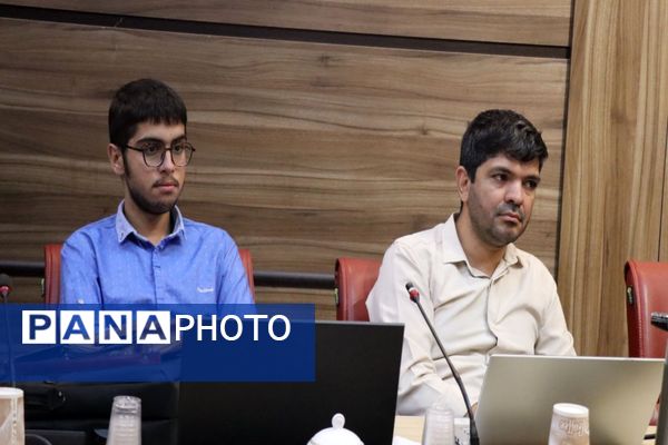 نشست صمیمی فعالین رسانه ای دانش‌آموزان با مدیرعامل خبرگزاری پانا