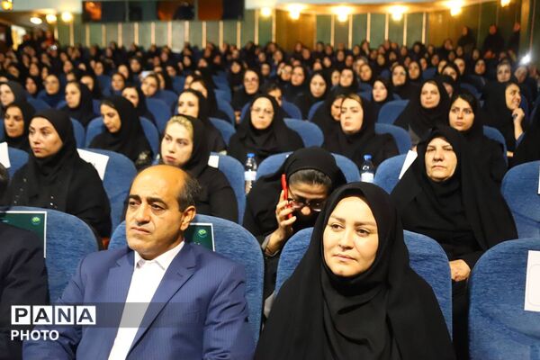 آغاز طرح ملی آموزش هوش مصنوعی در مدارس غیردولتی با حضور مقامات ارشد کشور در تبریز