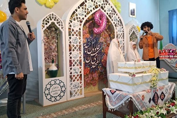 جشن تکلیف دختران کلاس سومی دبستان ام‌ البنین در دارالقرآن مرکزی یزد