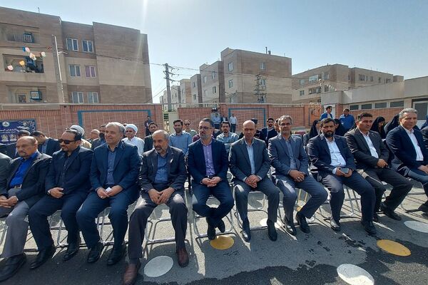 آیین بهره برداری از مدرسه شهدای پالایشگاه تهران در کهریزک 