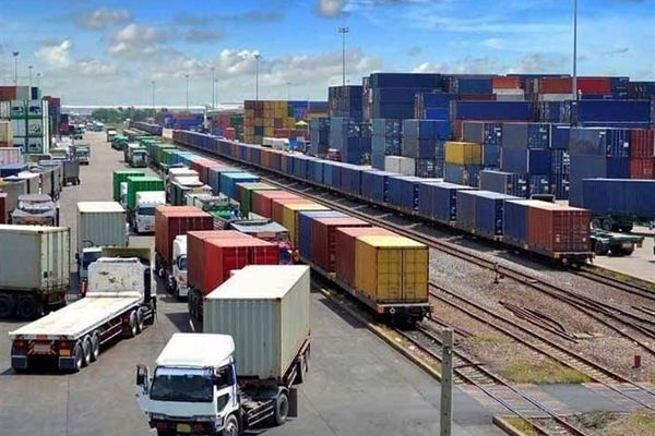 حرکت نخستین محموله ترانزیت بین‌المللی از ایران به کویت از طریق عراق