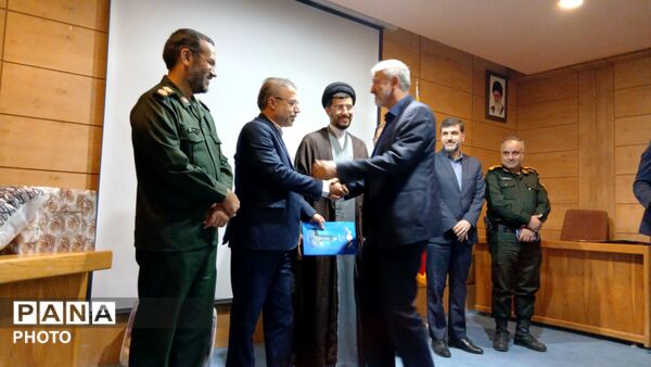 مراسم تودیع و معارفه فرماندار شهرستان تویسرکان، گامی نو در خدمت‌رسانی به مردم