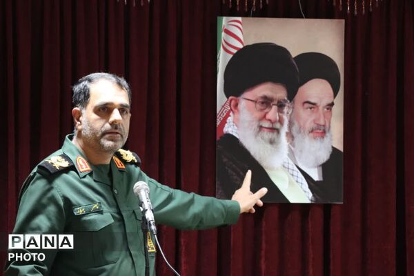 نشست هم افزایی و هماهنگی عوامل و دست اندرکاران تجمعات شبانه بیرجند