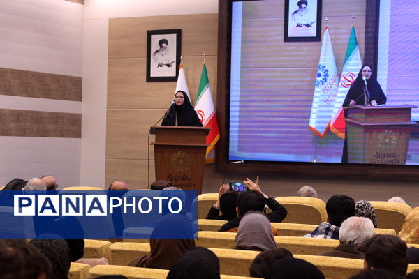 آیین رونمایی از تألیفات و اختراعات خانواده موفق تبریزی