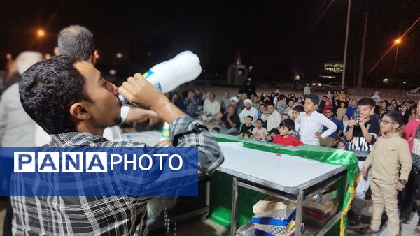 پارسیان در شب ولادت حضرت زینب (س) غرق در شادی و نور 