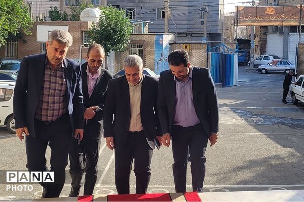 درخشش استعدادهای علمی مرحله استانی دوازدهمین جشنواره نوجوان خوارزمی در بهارستان‌دو