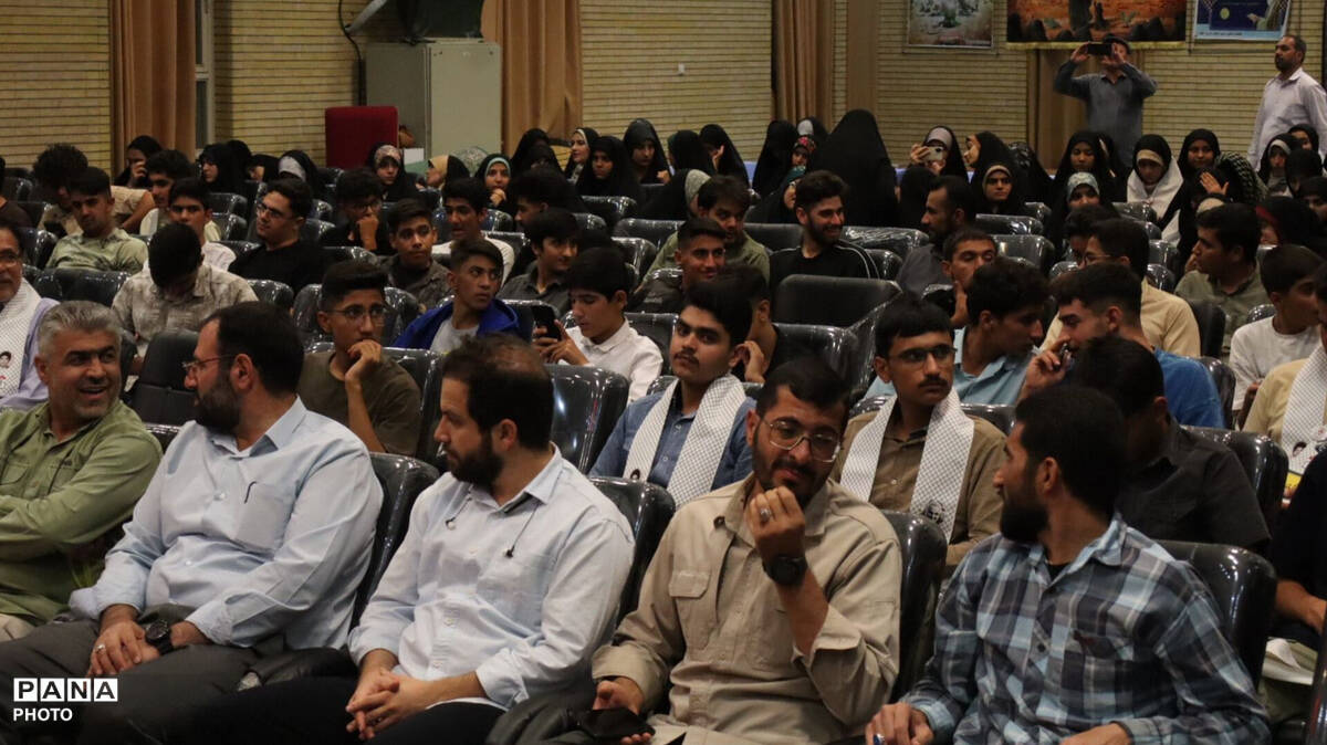 دوره آموزشی «یاوران ولایت» ویژه فرماندهان واحدهای بسیج دانش‌آموزی