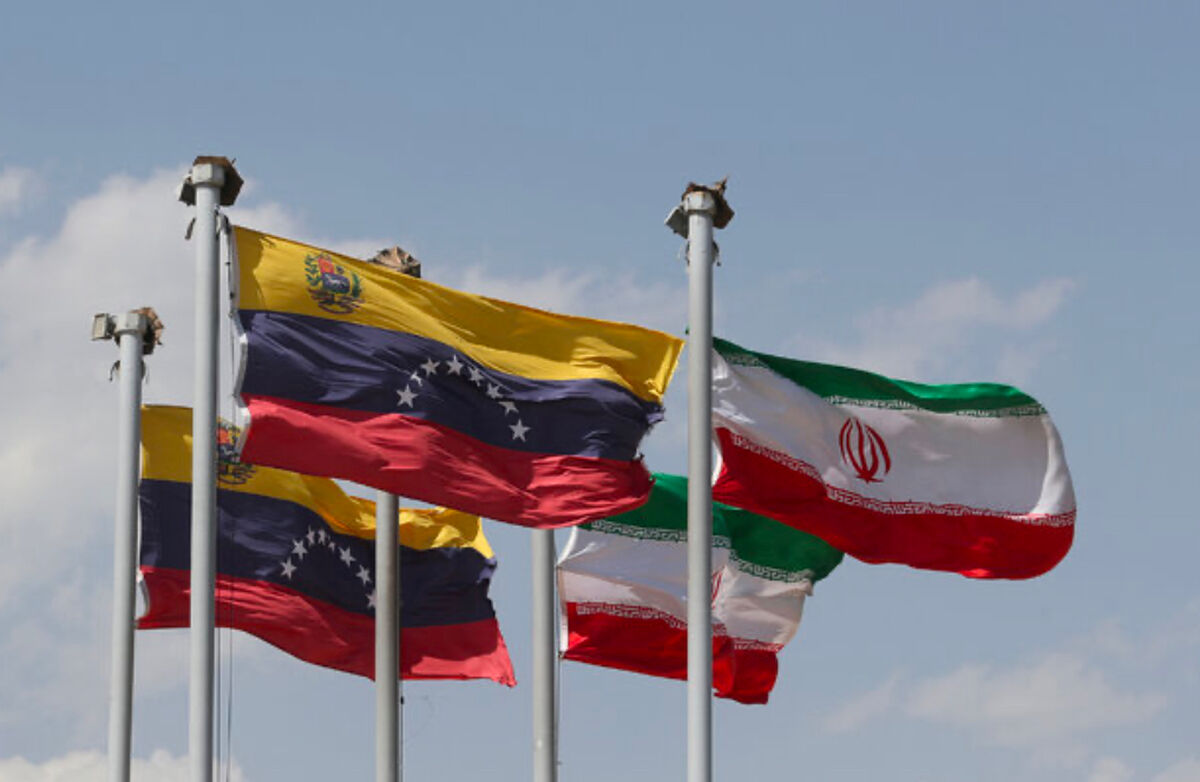 سفارت ایران: اقدام آمریکا علیه ونزوئلا، دزدی در دریای کارائیب است