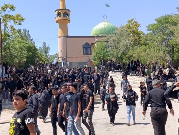 عاشورای حسینی در آشخانه و ۷۲ دیگ غذای نذری