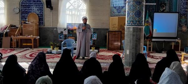 عطر حضور و خلوت با خدا در مسجد امام حسین شهر سورشجان