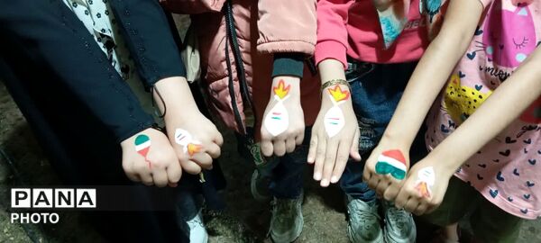 میز خدمت مدیرکل کانون پرورش فکری کودکان و نوجوانان یزد