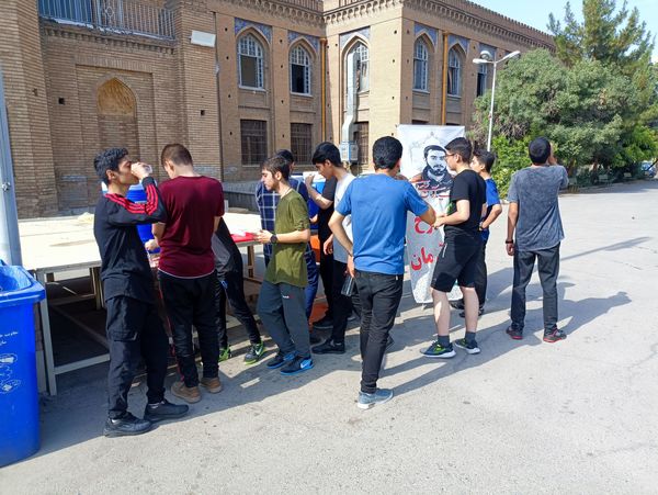 دورهمی آرمانی در  پایگاه‌های تابستانی