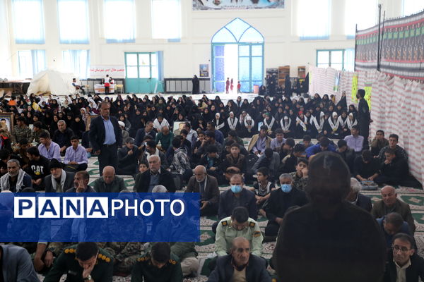 اجتماع همایش «شکوه اقتدار» بسیجیان در لنده