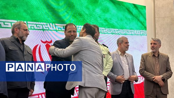 حضور وزیر آموزش و پرورش در بیست‌و‌ششمین جشنواره خیرین مدرسه‌ساز استان مرکزی