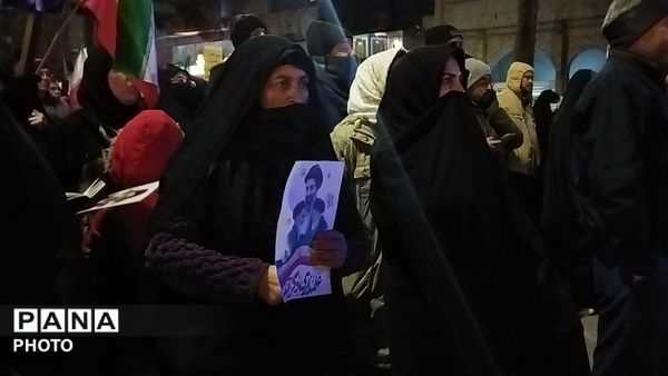 حماسه سازی مردم نیشابور در دوازدهمین روز از شهادت امام خامنه ای