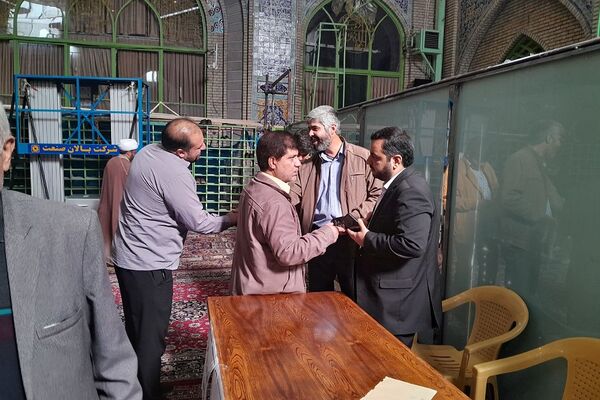 برپایی میز خدمت آموزش و پرورش دماوند 