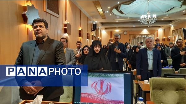 تجلیل از برگزیدگان پژوهشگر خراسانی در مشهد