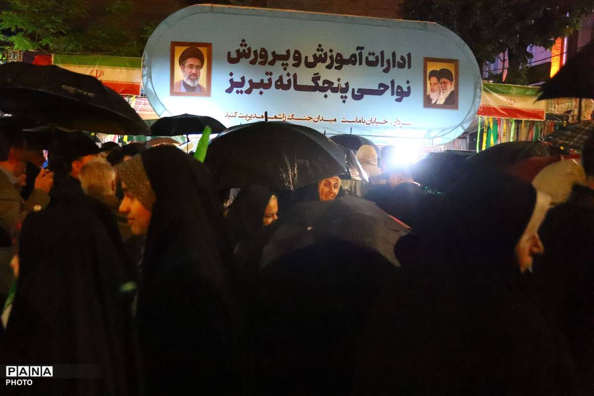  اجتماع باشکوه خانواده‌های شاهد و ایثارگر در تجدید میثاق با ولایت