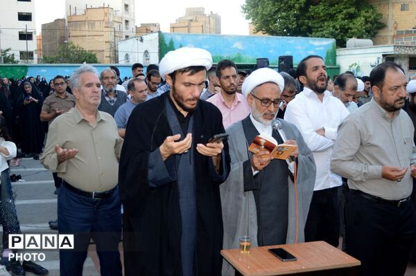 مراسم طلب آمرزش در روز عرفه، از زبان امام حسین «ع» در شهر امیریه