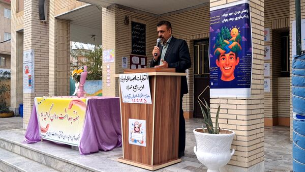 گرامیداشت هفته پیوند اولیا و مربیان در دبیرستان بهار آزادی قائمشهر