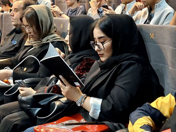 جشن امضای کتاب«ن‌ی‌س‌ت» در مشهد