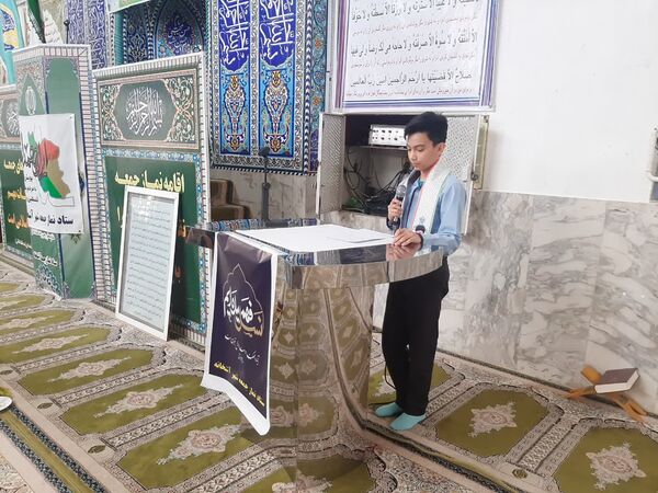 حضور دانش‌آموزان و برپایی میز خدمت در نماز جمعه این هفته آشخانه 