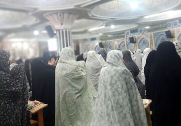 نماز جمعه در مصلی شهرکرد