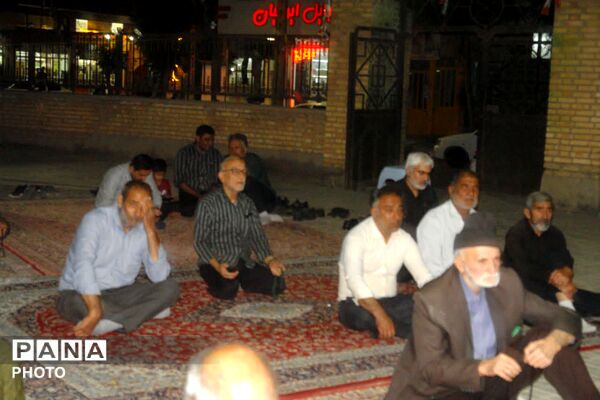 سوگِ غربتِ جوادالائمه (ع)؛ دل‌های شکسته در شبی آکنده از اشک به هم رسیدند