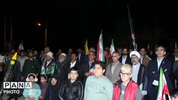  شصت و چهارمین راهپیمایی‌های شبانه با حضور مدیر کل آموزش و پرورش لرستان در منطقه بیرانوند 