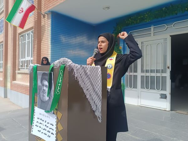نکوداشت شهادت رهبر مقاومت در دبیرستان شهید باقری 
