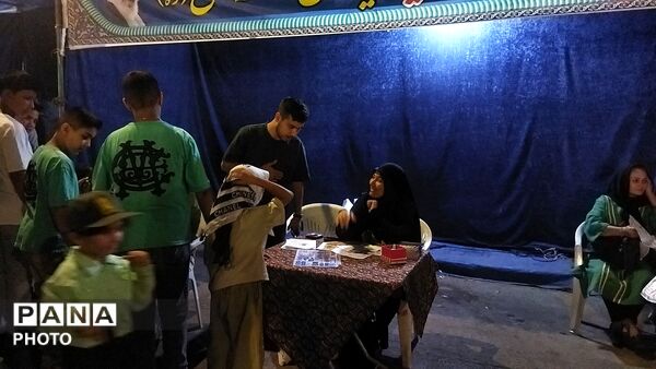 موکب جبهه فرهنگیان در صدمین شب از اجتماعات مردمی 