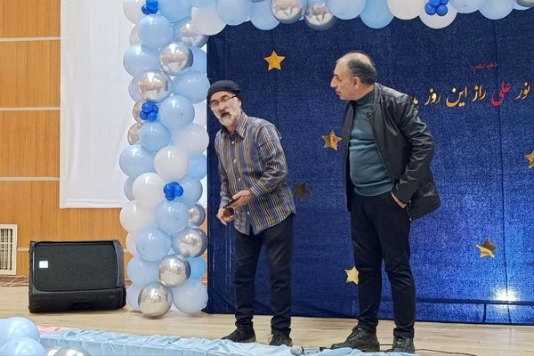  جنگ شادی به مناسبت میلاد امیرالمؤمنین(ع) در سالن تبلیغات شهرستان ورامین 