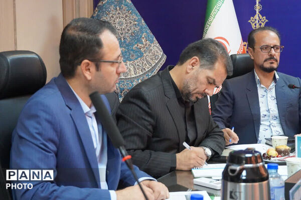 بررسی مسائل آموزش و پرورش خراسان شمالی با حضور مشاور وزیر