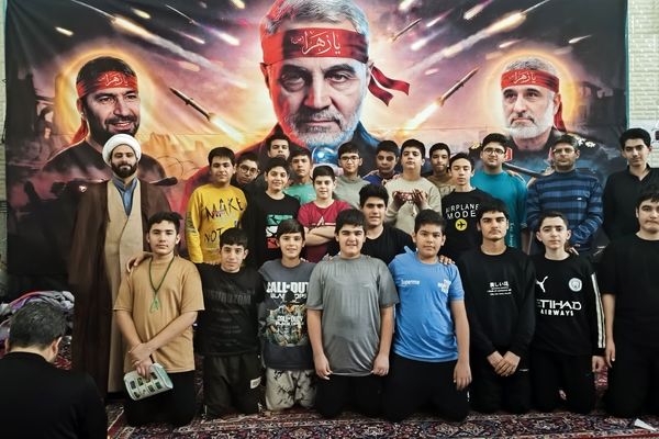 اعتکاف فرصتی برای نزدیکی به خداوند در مسجد امام حسین منطقه ۱۹ 