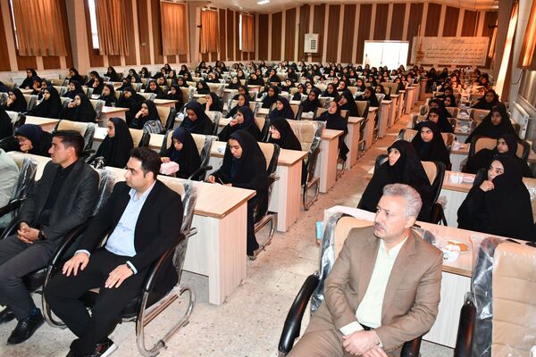 کارگاه هوش مصنوعی ویژه دانش‌آموزان دختر مقطع متوسطه اول شهرستان مه‌ولات