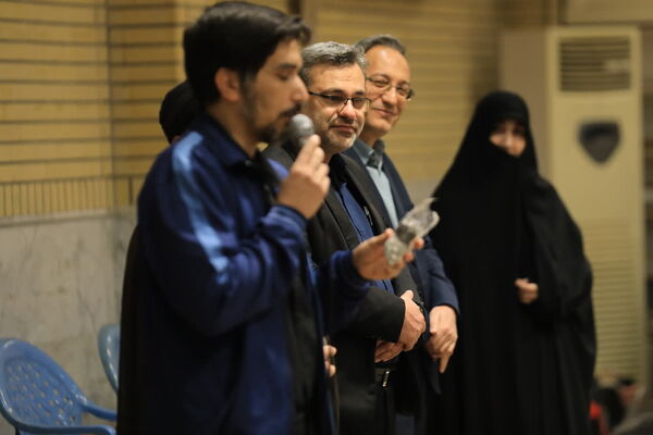 حال و هوای دختران هنرستانی قم در بازدید از یادمان‌های عملیاتی جنوب کشور