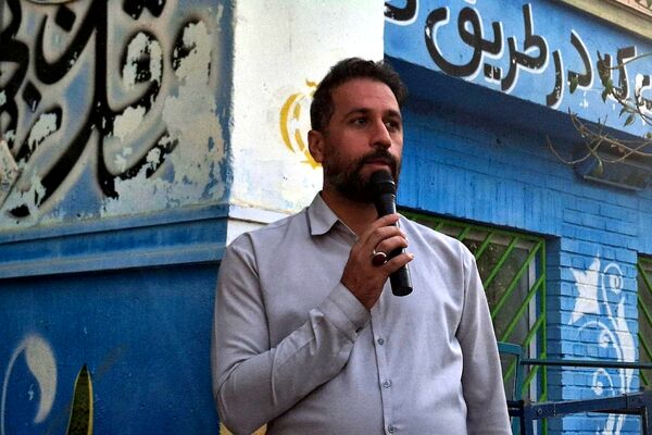 تجلیل دبیرستان شهید قمی از پدران مسئول در نیروی انتظامی و آتش‌نشانی