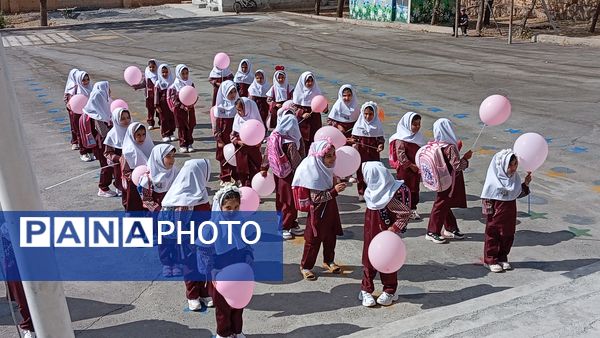 شکوفه‌های لبخند در جشن شکوفه‌ها؛ آغاز فصل دانش‌آموزی با شادی و هیجان