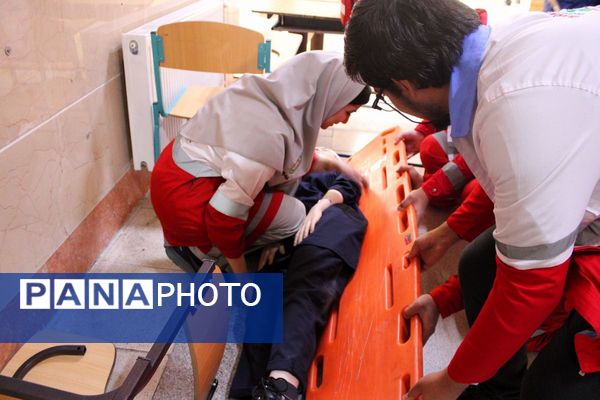 مانور سراسری زلزله و ایمنی در پردیس