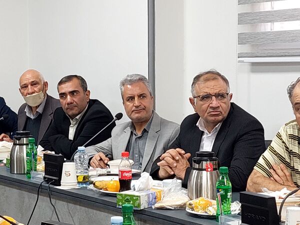 نشست مشترک مجامع خیرین مدرسه ساز خراسان رضوی با رئیس جامعه خیرین مدرسه ساز کشور