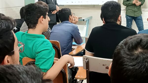 جلسه تبادل تجربه با رتبه ۵ کنکور در دبیرستان شاهد ابوذر غفاری 