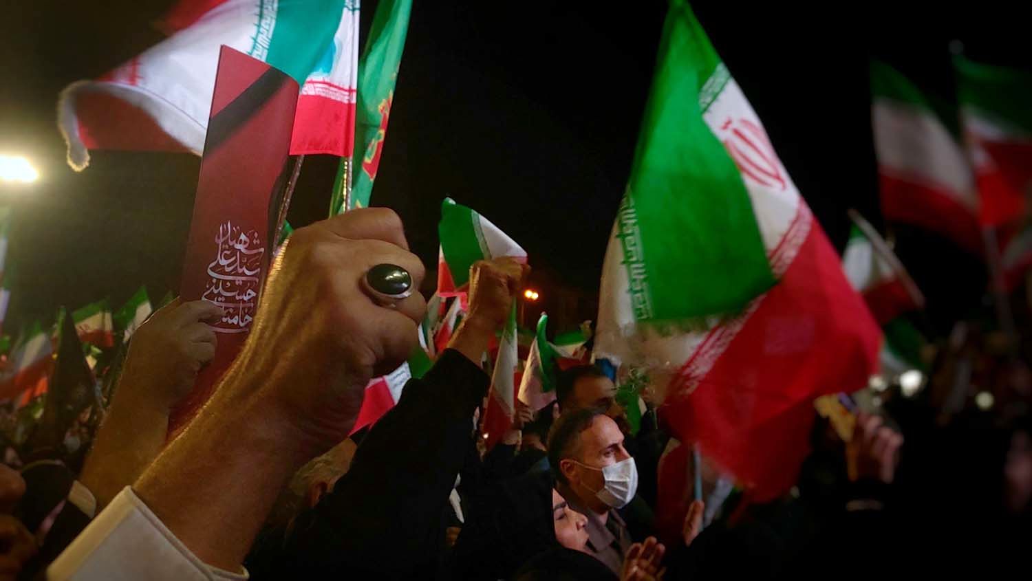 جلوه‌هایی از حماسه حضور در میدان انقلاب