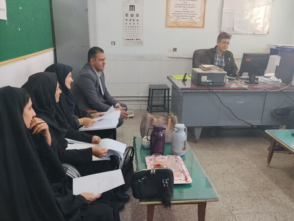 بازدید معاون آموزشی و کارشناس آموزش متوسطه اداره آموزش و پرورش خاتم 