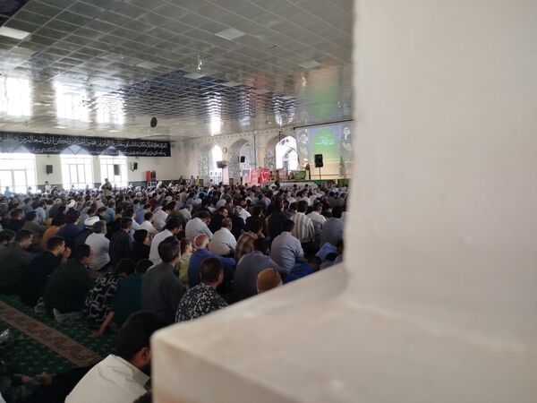 نماز جمعه شهرستان کاشمر با حضور پر رنگ مردم برگزار شد 
