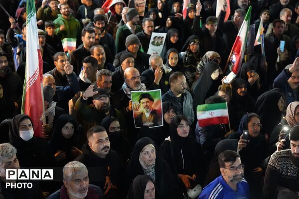 بیست‌وچهارمین موج مردم فردیس در راهپیمایی تجدید بیعت با رهبر انقلاب